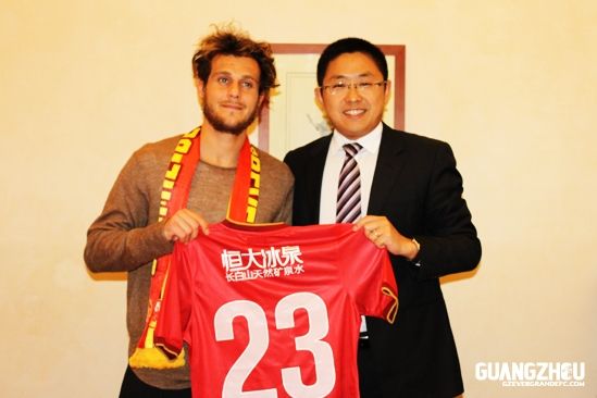 Gabung Klub China, Diamanti Optimis Masuk Timnas Italia