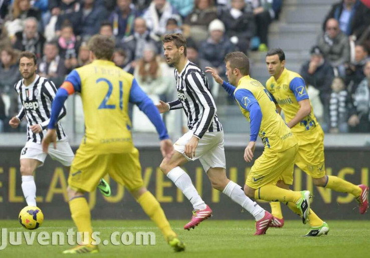 Laga ke-100, Antonio Conte Antar Juventus Tekuk Chievo