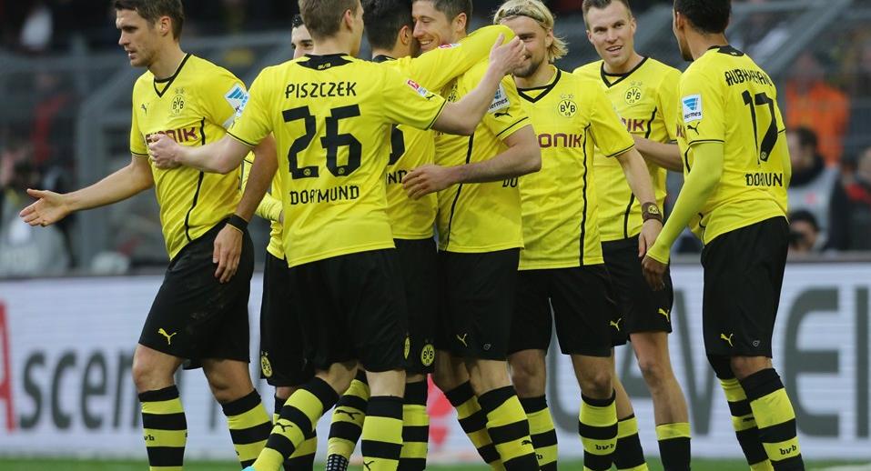 Tanpa Ampun Dortmund Bantai Frankfurt