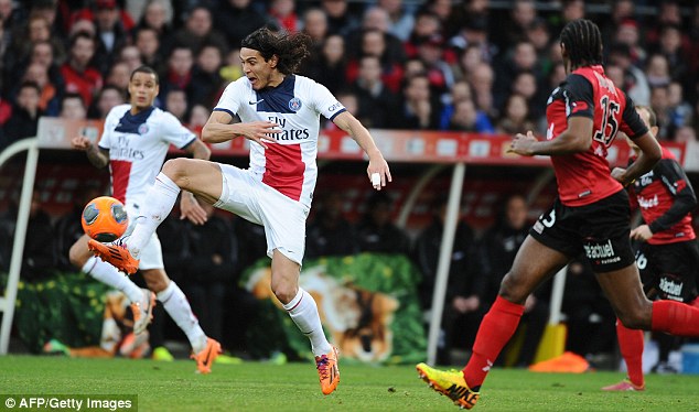Rebutan Cavani, MU dan Chelsea Siapkan Rp1 Triliun