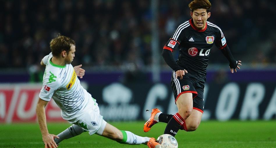 Moenchengladbach Kontra Leverkusen Masih Kacamata<!--idunk-->Babak I
