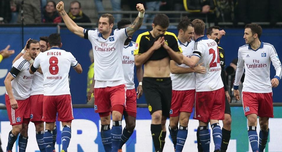 Debut Manis Mirko Slomka, Hamburg Pecundangi Borussia Dortmund