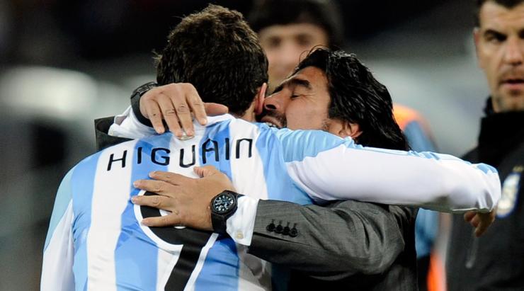 Higuain Ingin Tiru Maradona
