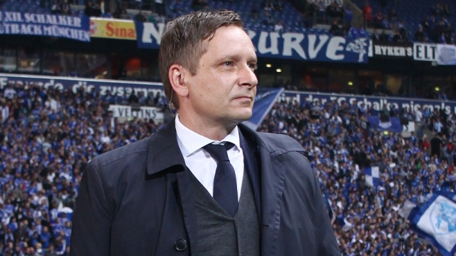 Direktur Schalke: Schalke Tak Kalah Dari Dortmund