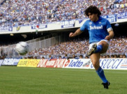 Maradona Kembali ke Napoli