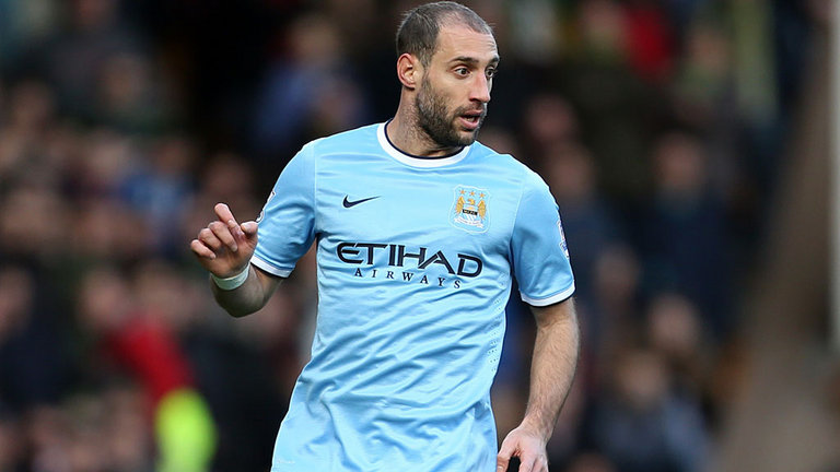Zabaleta: Lawan Barcelona, Manchester City Jangan Bertahan