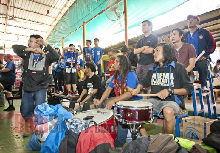Aremania Bawa Pulang Predikat Suporter Terbaik<!--idunk-->Bolaskor Fans Club Futsal Challenge 2014