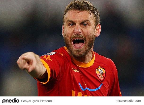 De Rossi: Roma Tak Boleh Bersedih!