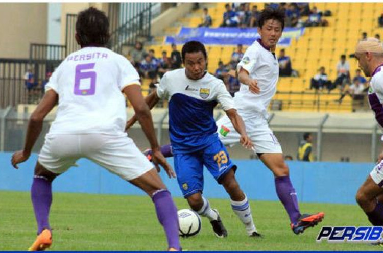 Menang Telak di IIC 2014, Persib Bandung Enggan Remehkan Persita