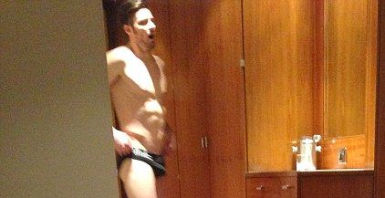 Beredar, Foto Giroud di Kamar Hotel Bersama Model Hot