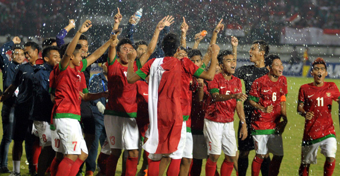 Timnas U-19 Jajal Lapangan, 2 Kelompok Suporter Persewangi Bentrok