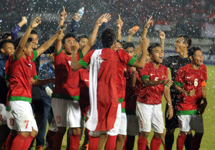 Timnas U-19 Jajal Lapangan, 2 Kelompok Suporter Persewangi Bentrok