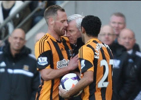 Tandukan Pardew Warnai Kemenangan Newcastle Atas Hull City