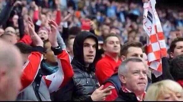 Jordan Henderson Dukung Sunderland di Wembley