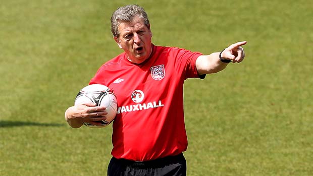 Dilema Hodgson Soal Bek Kiri Inggris