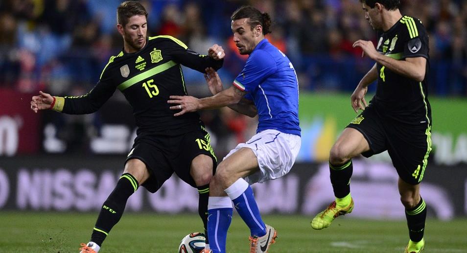 Spanyol Sulit tembus Catenaccio Italia<!--idunk-->Babak I Uji Coba Internasional