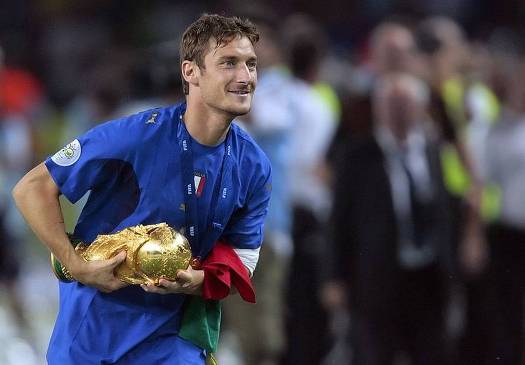 Rudi Garcia Dukung Totti Pergi ke Brasil