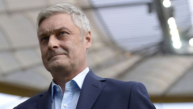 Akhir Musim, Armin Veh Tinggalkan Eintracht Frankfurt