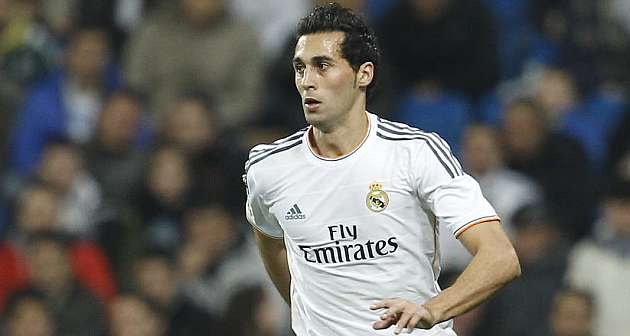 Cedera Patella, Arbeloa Menepi Tiga Pekan