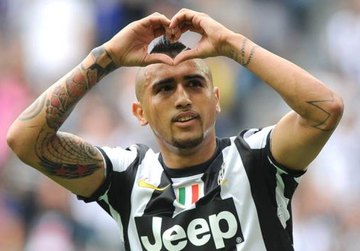 Dirayu MU, Vidal Pilih Bertahan di Juventus