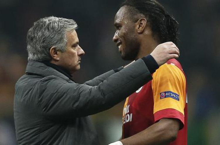 Mourinho: Ayo Pulang ke Chelsea, Drogba!