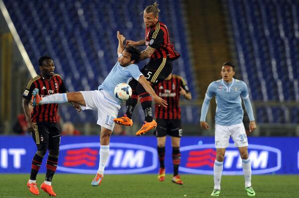 Meski Bermain Jelek, Milan Ungguli Lazio di Paruh Laga<!--idunk-->Babak I