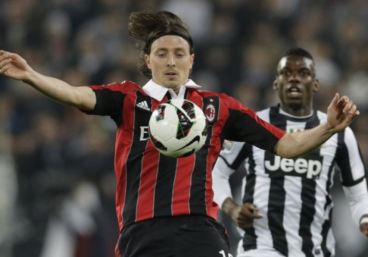 Montolivo Tak Sabar Antar Milan Tumbangkan Juventus