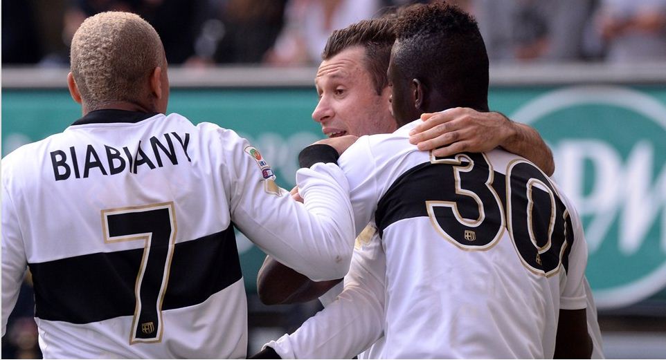 Abbiati Kartu Merah, Milan Sementara Ditekuk Parma<!--idunk-->Babak I