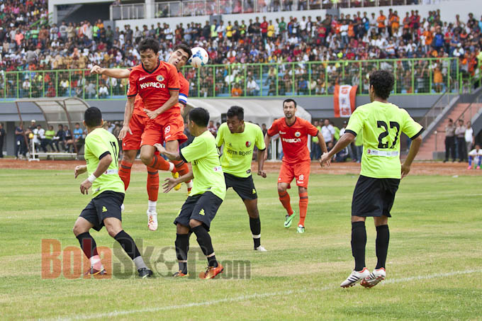 Uji Coba, Persija Taklukan Persipasi 2-0