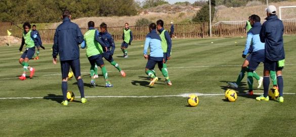 Latihan Perdana Timnas di Spanyol Tanpa Diego Michiels