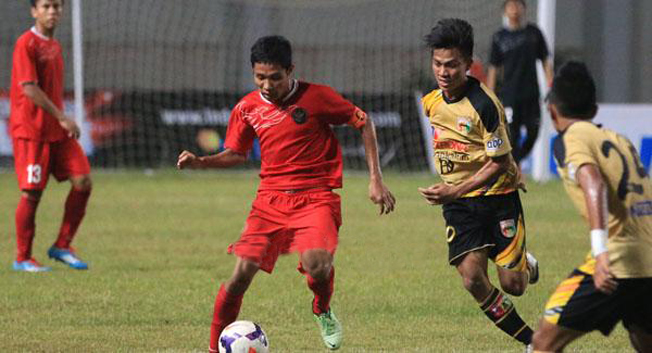 Timnas U-19 'Hadiahi' Pra Pon Riau 4 Gol Tanpa Balas