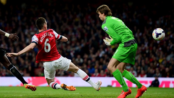 Efektifitas Permainan Arsenal Tundukan Newcastle<!--idunk-->Babak I