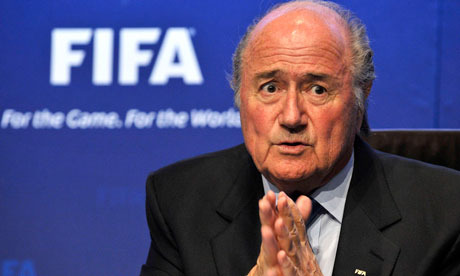Blatter: Pengurangan Poin Sanksi Tepat untuk Rasisme