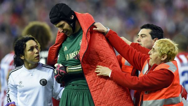 Cedera Bahu, Petr Cech Absen Hingga Akhir Musim