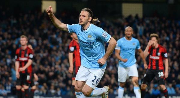 Hantam West Bromwich Albion, Manchester City Jaga Asa Juara