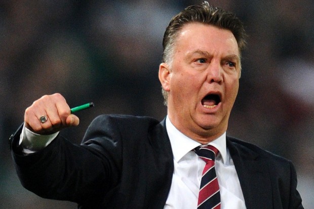 MU Dapatkan Tandatangan Louis van Gaal Bulan Mei 2014