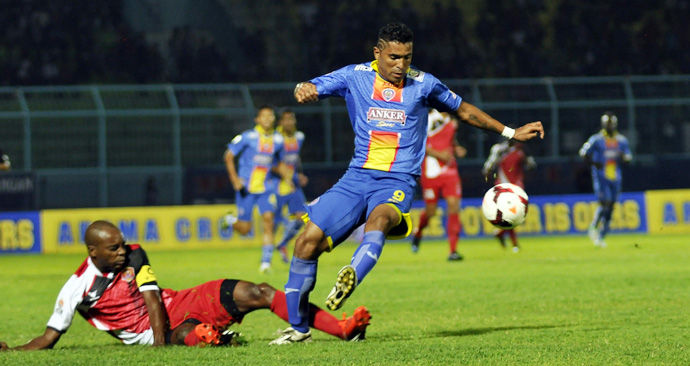 Main Lepas Kunci Kemenangan Arema Cronus Atas PBR