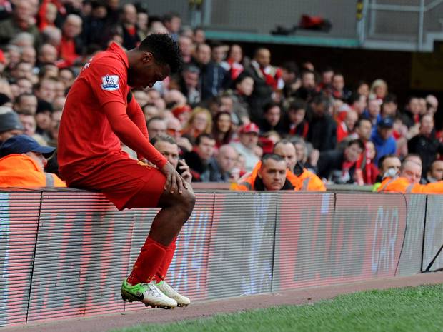 Cedera Sturridge Masih Tanda Tanya