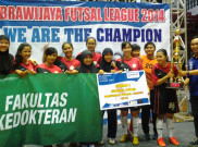  Tim Futsal Putri Fakultas Kedokteran Raih Juara BFL 2014