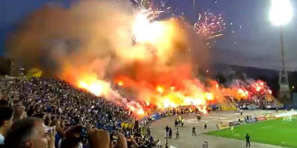 Hilangkan Tradisi Flare dan Kembang Api di Pembukaan Divisi Utama