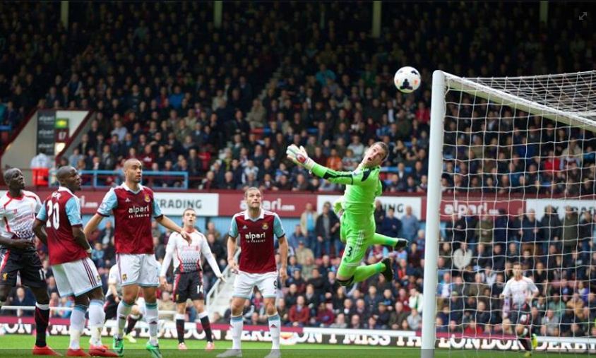 Gol Kontroversial Bawa West Ham Sementara Tahan Imbang Liverpool<!--idunk-->Babak I