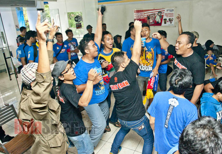 Dukungan Penuh Arema Djakarta Untuk Arema<!--idunk-->Nonton Bareng ADGB