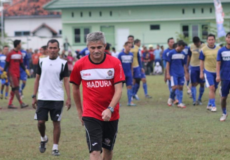 Sape Kerap Bertekad Jinakkan Naga Mekes<!--idunk-->ISL 2014