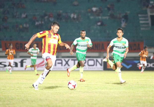 Pusamania Bekuk Perseta 2-0