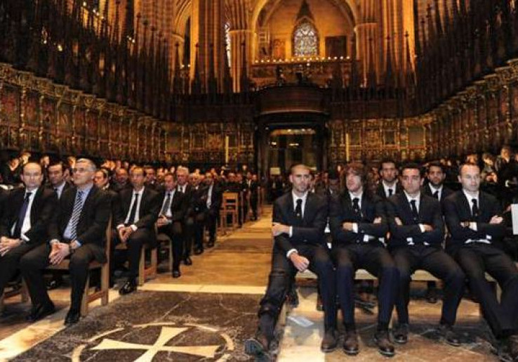Upacara Penghormatan Terakhir Vilanova Dihadiri Ribuan Orang