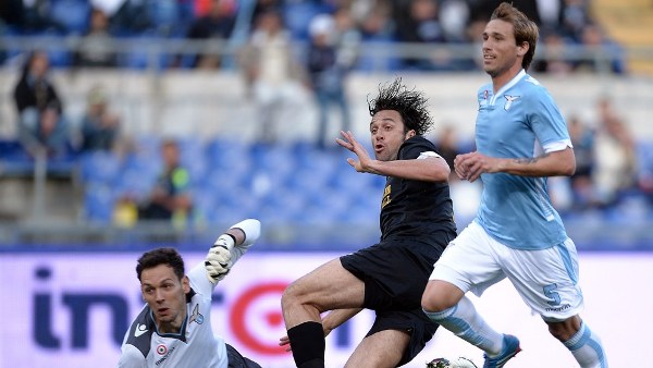 Verona Tahan Lazio di Paruh Laga<!--idunk-->Babak I
