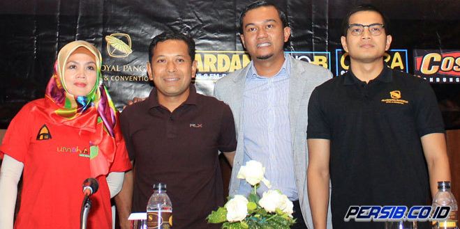 Seru! Legenda Machester United Tantang Legenda Persib Bandung