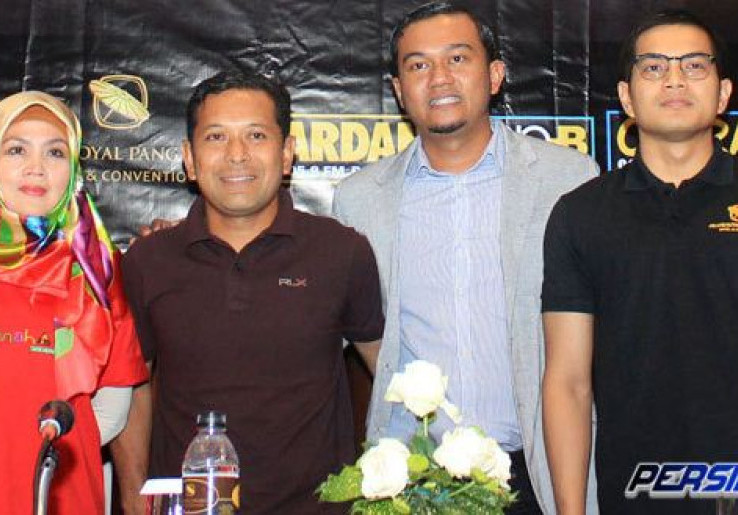 Seru! Legenda Machester United Tantang Legenda Persib Bandung
