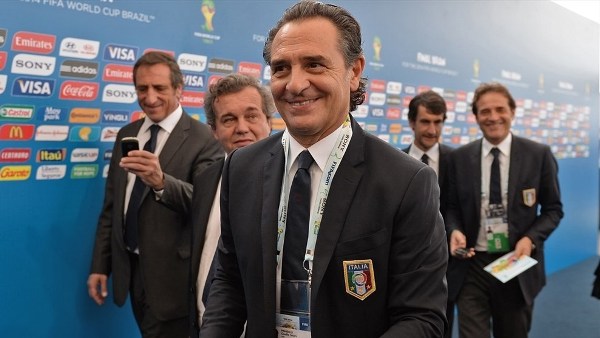 Cesare Prandelli Latih Italia Hingga 2016