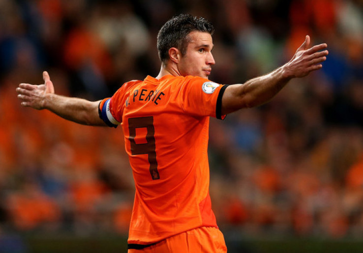 Van Persie Cedera Lagi?